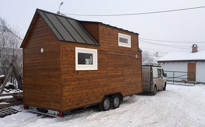 Casa mobila Tiny Adam - Casa de vacanta pe roti - Rulota lemn Tiny Adam